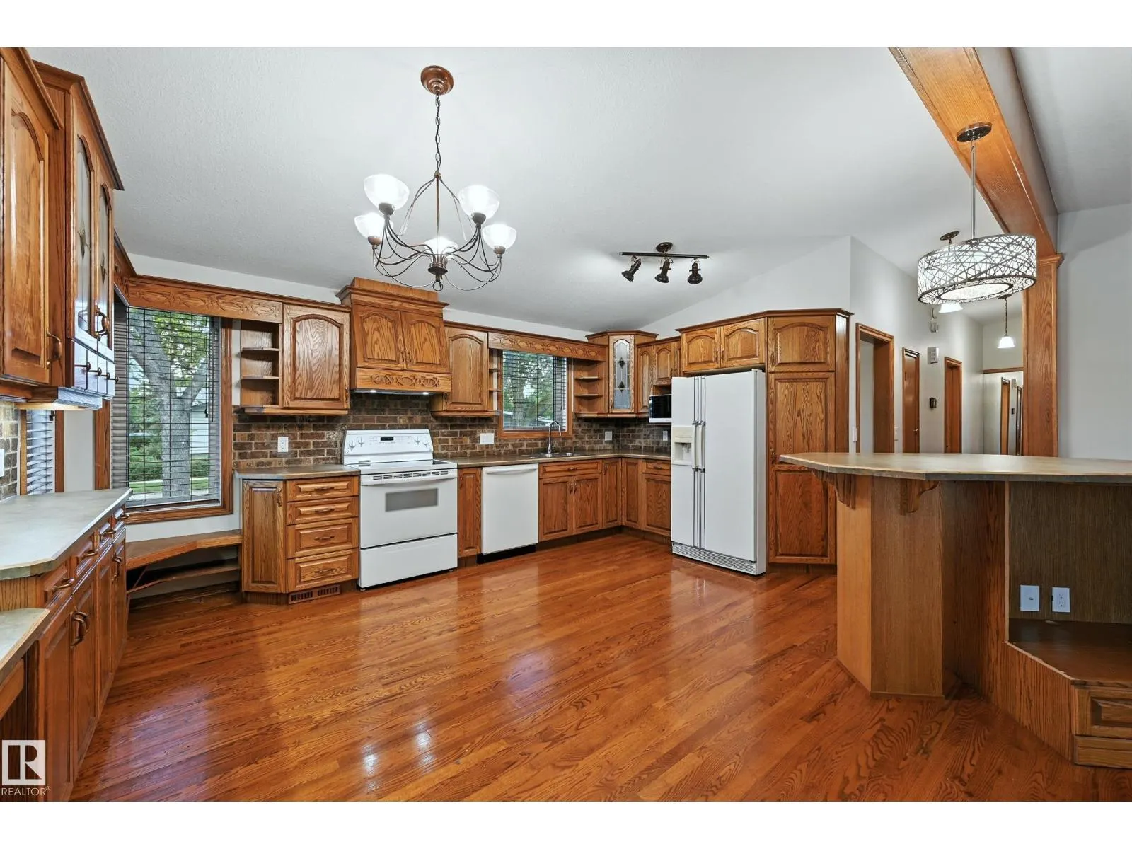 9404 SHERRIDON