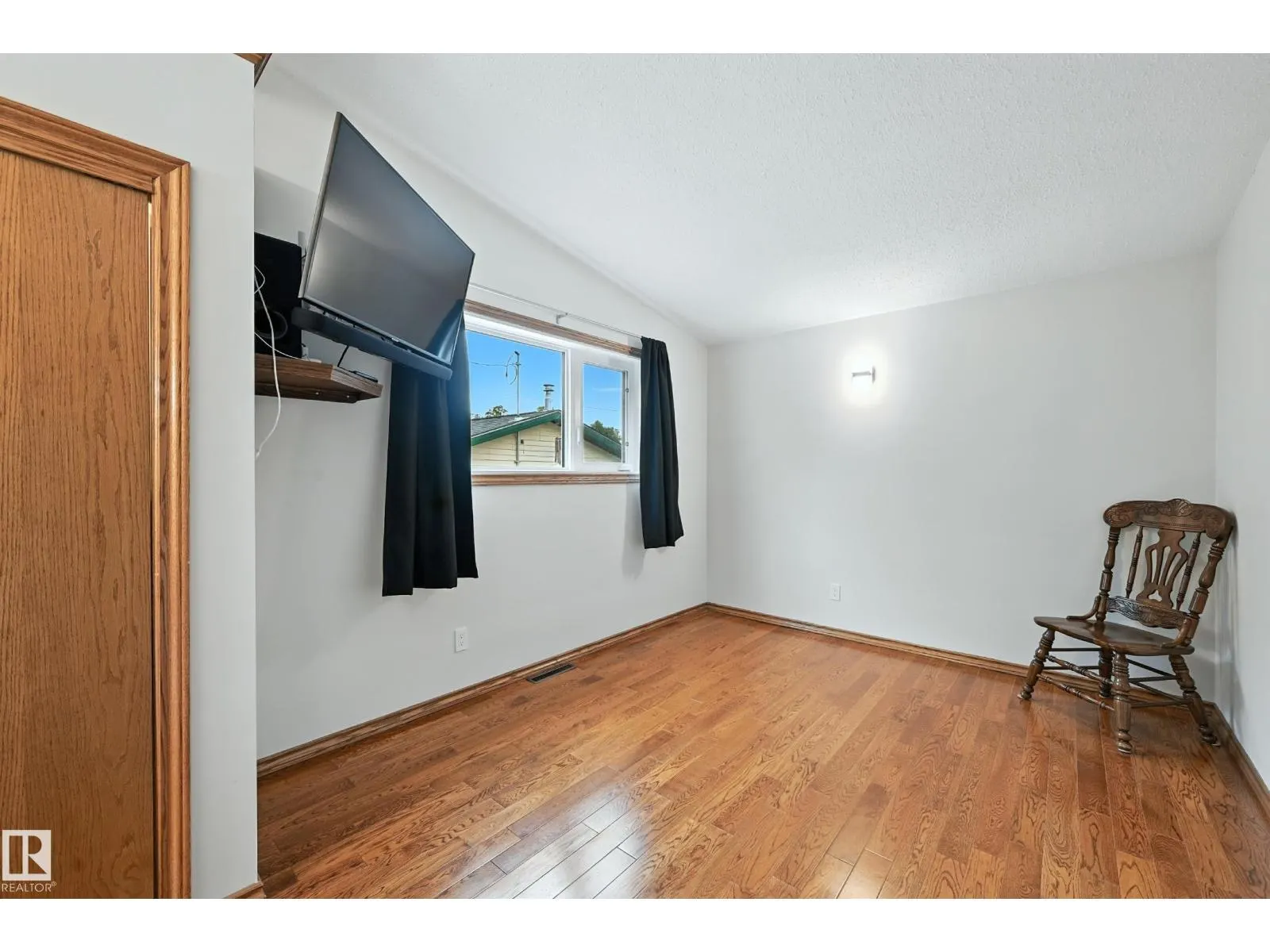9404 SHERRIDON