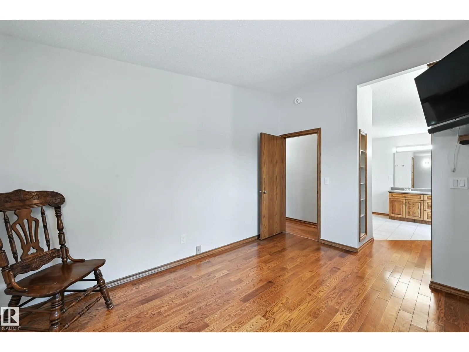 9404 SHERRIDON