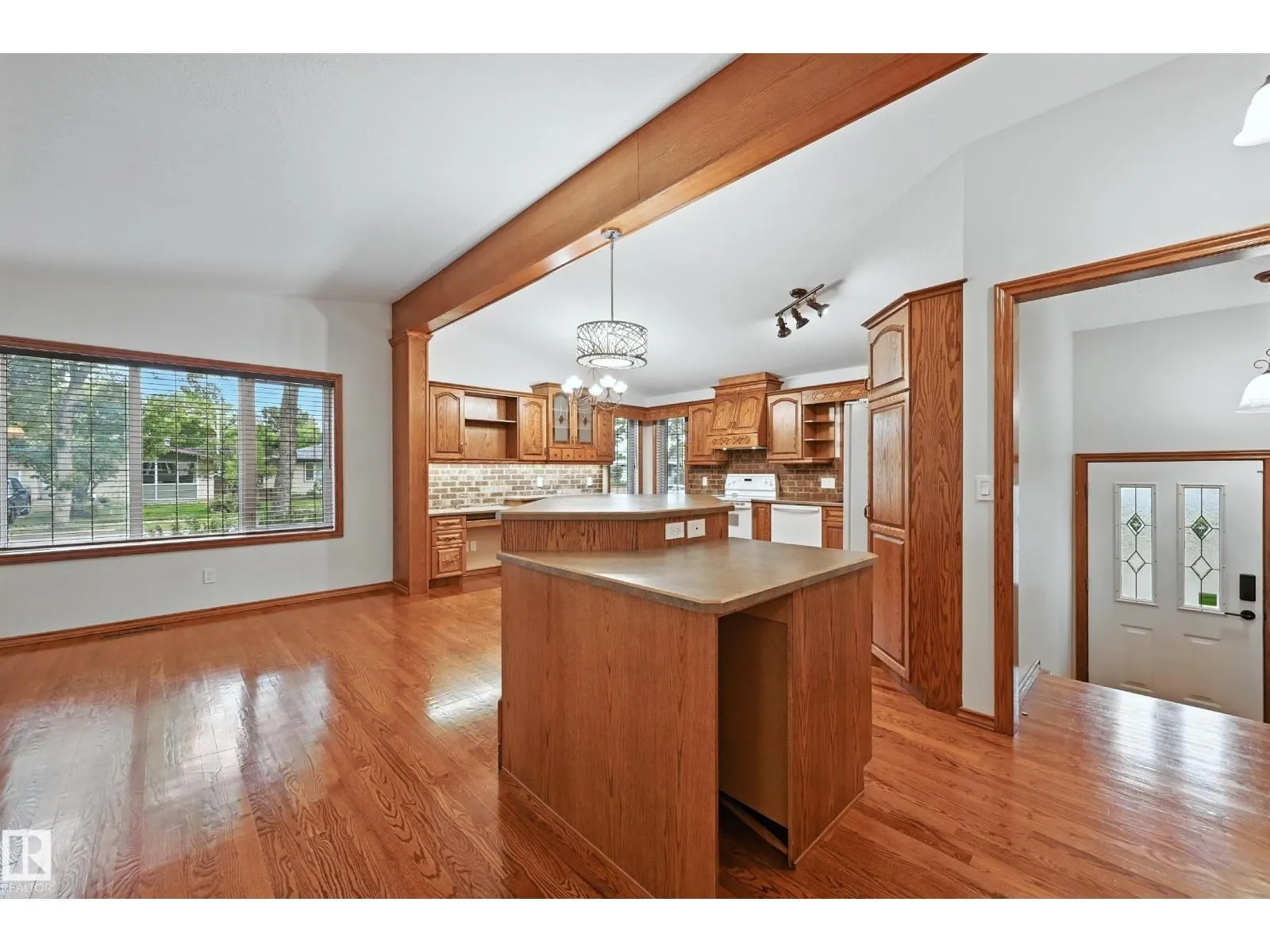 9404 SHERRIDON