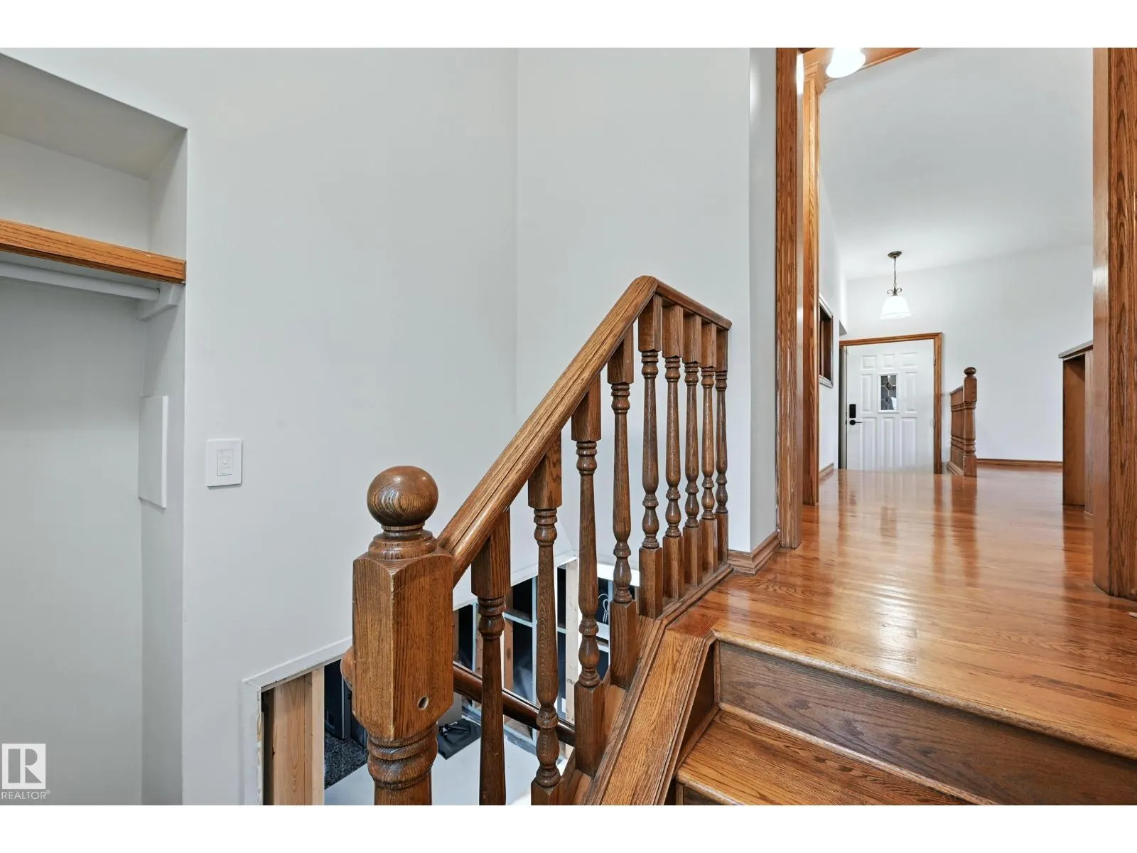 9404 SHERRIDON