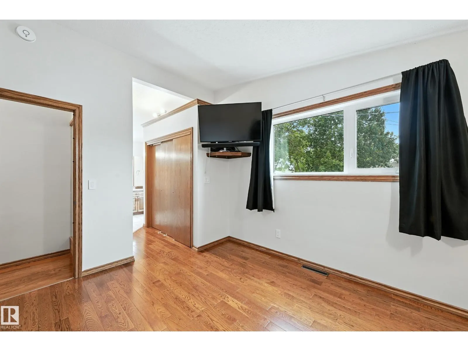 9404 SHERRIDON