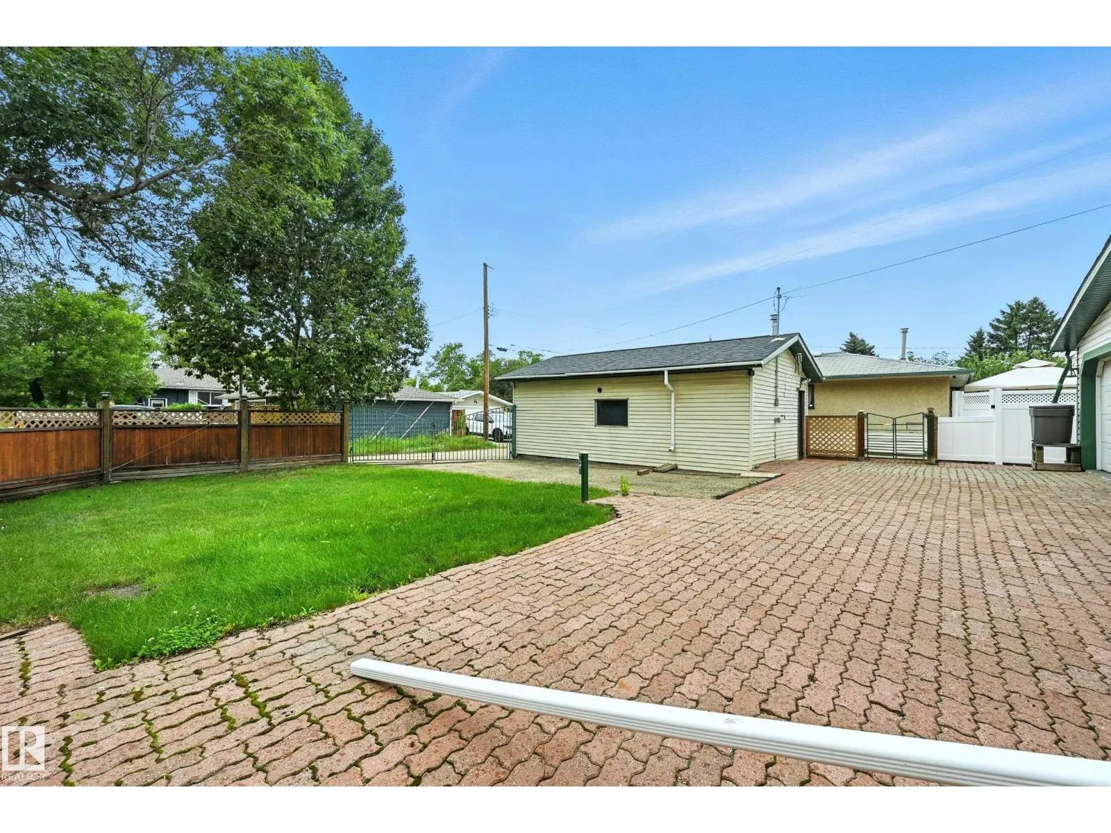 9404 SHERRIDON