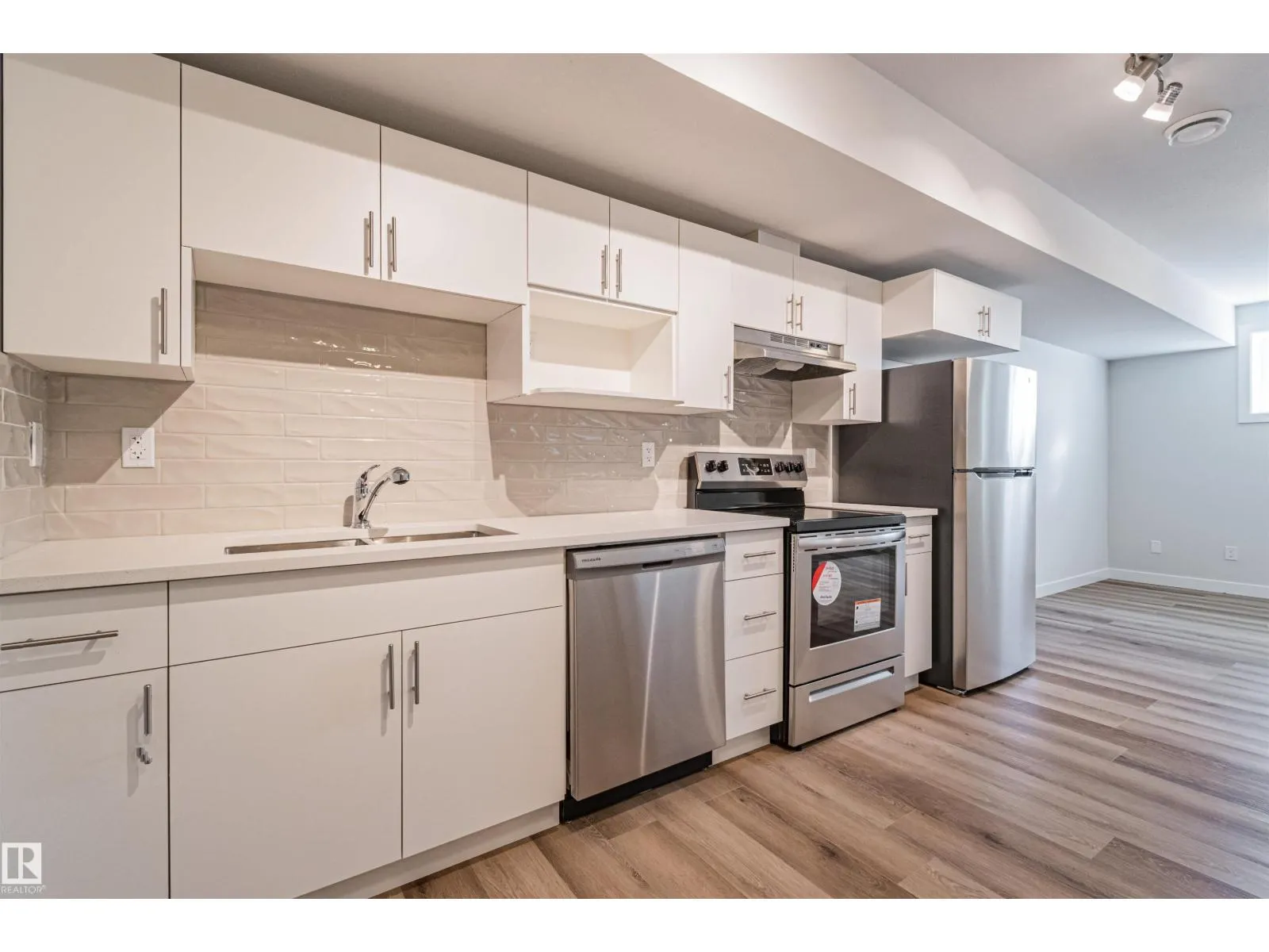 12125 88 ST NW