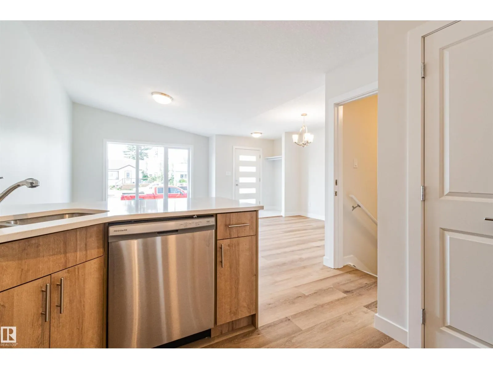 12125 88 ST NW