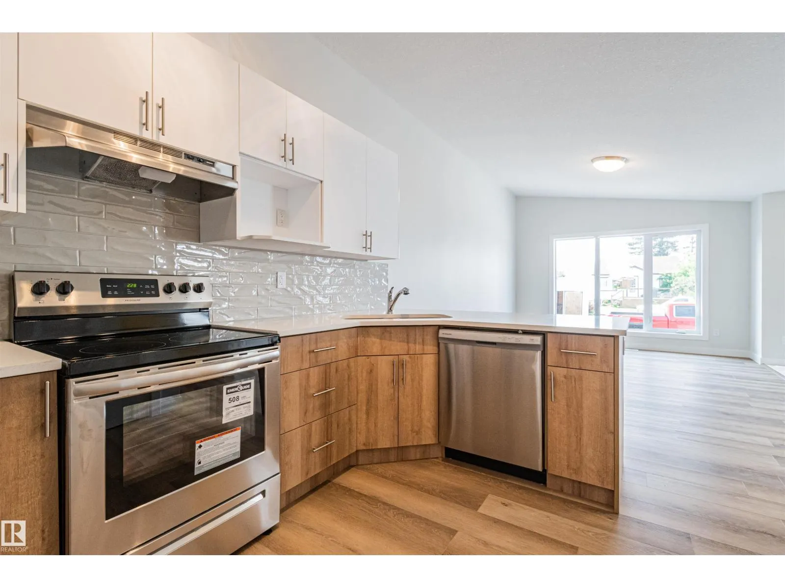 12125 88 ST NW