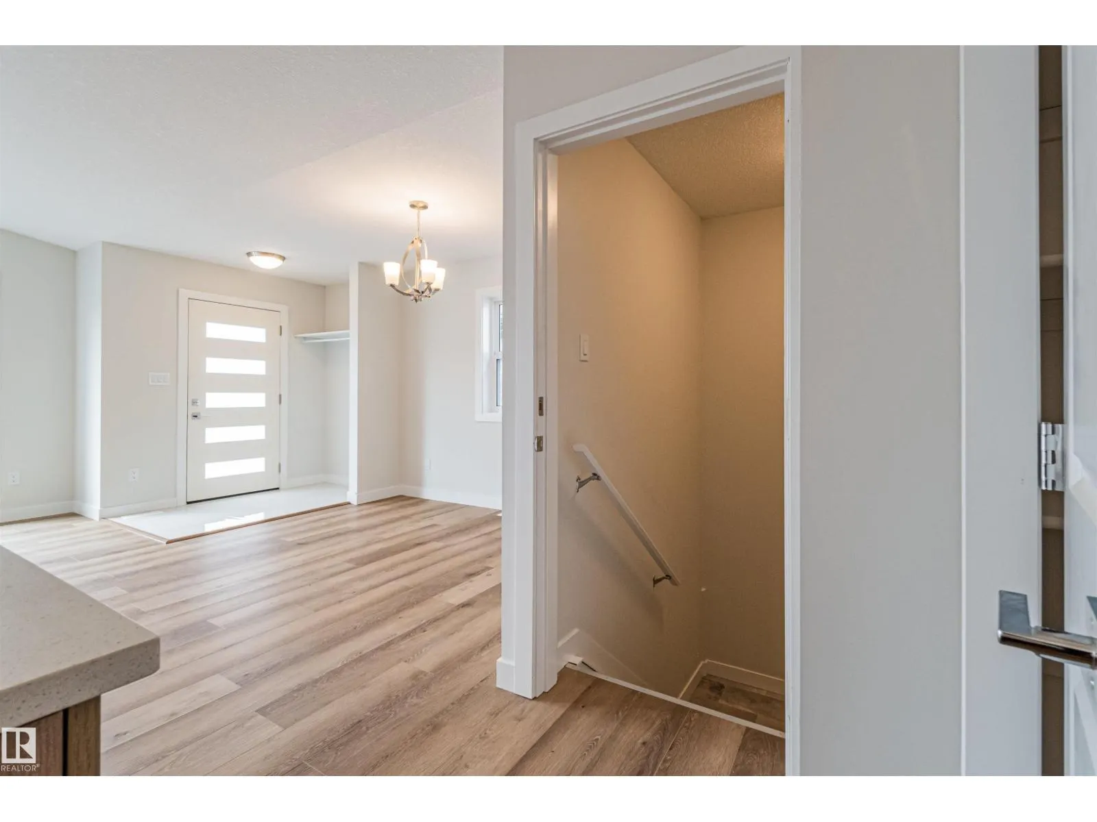 12125 88 ST NW