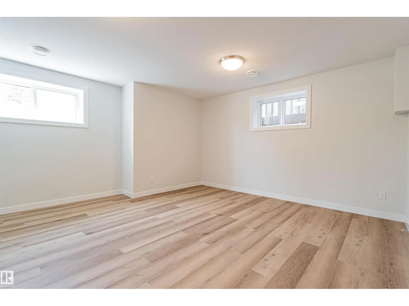 12125 88 ST NW