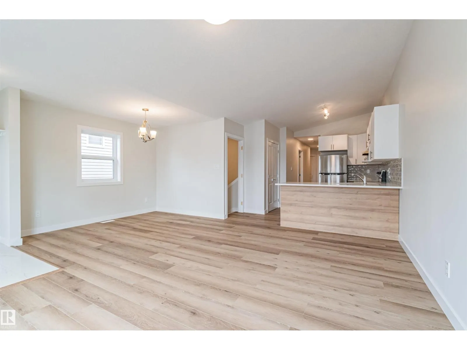 12125 88 ST NW