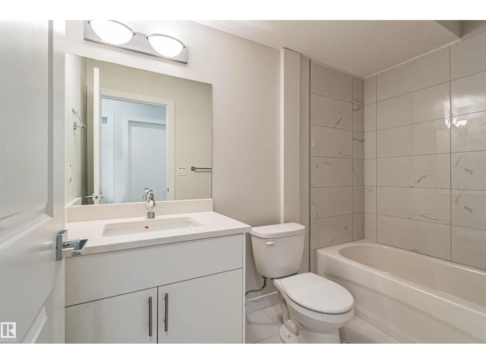 12125 88 ST NW