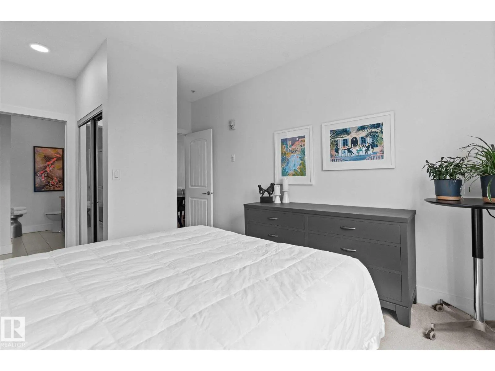 #352 6079 MAYNARD WY NW