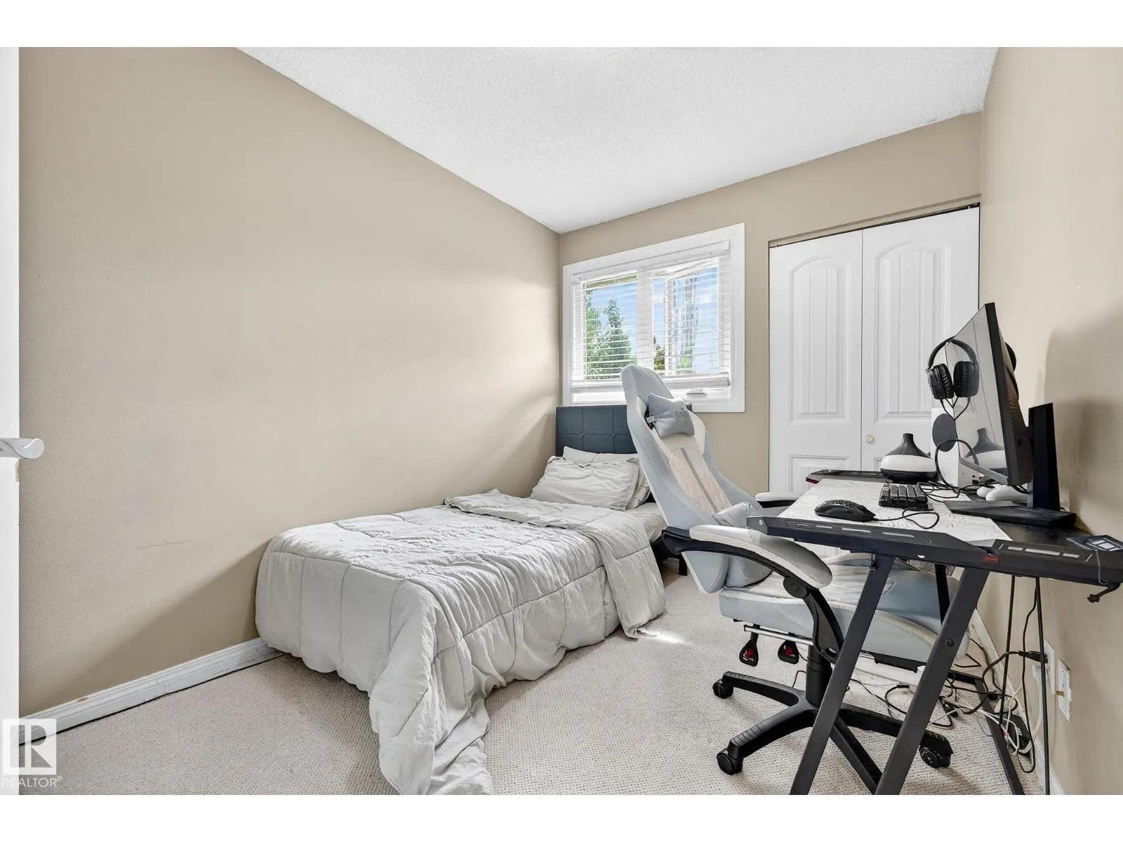 11005 162A AV NW