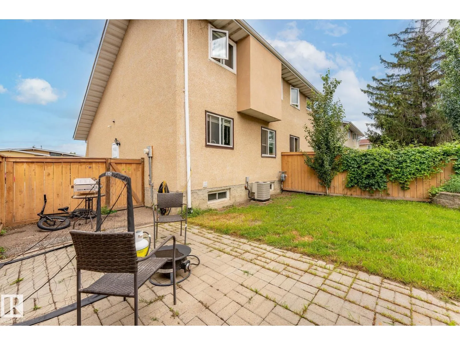 11005 162A AV NW