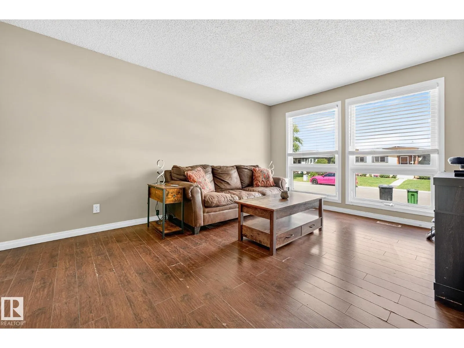 11005 162A AV NW