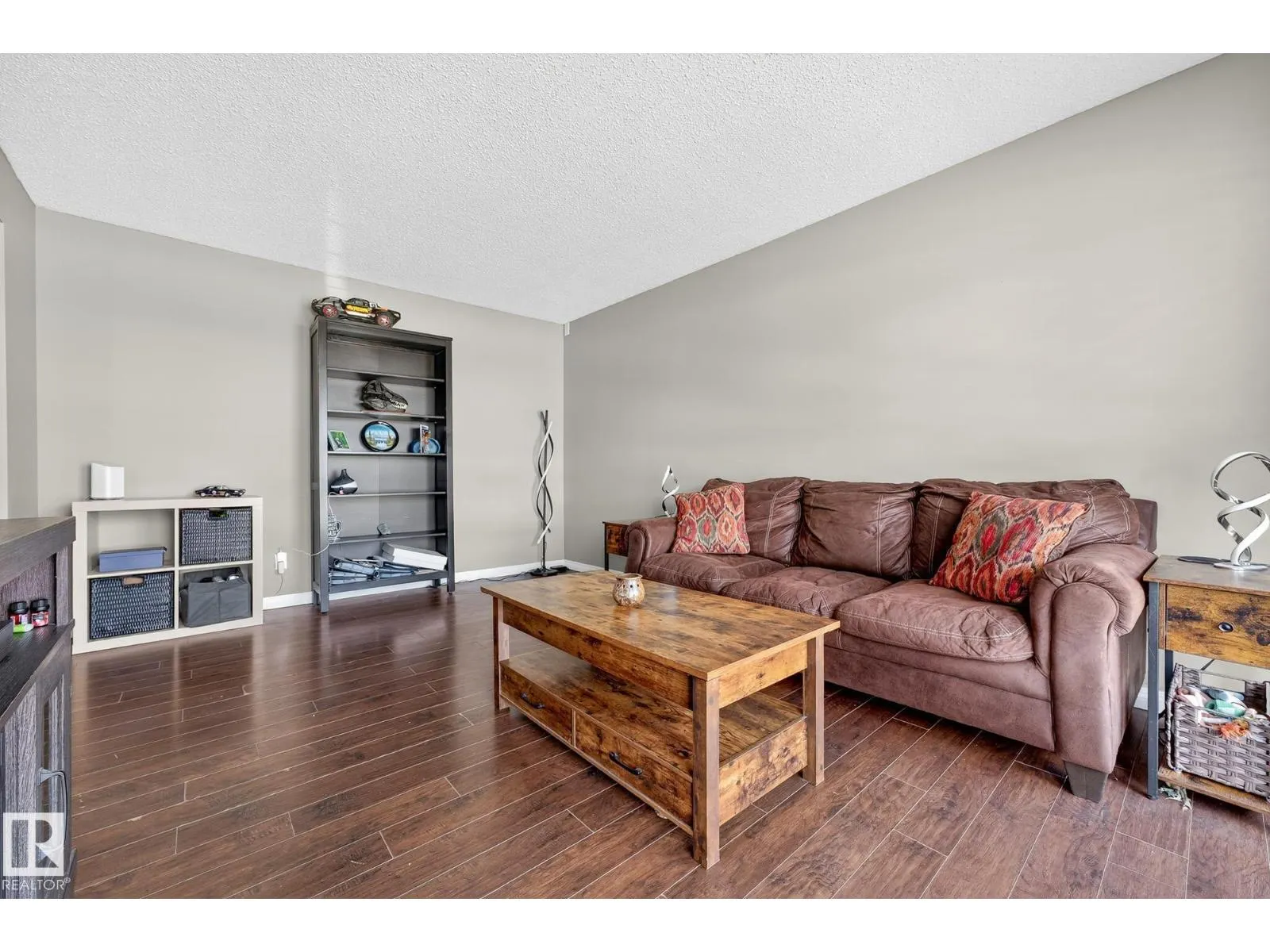 11005 162A AV NW