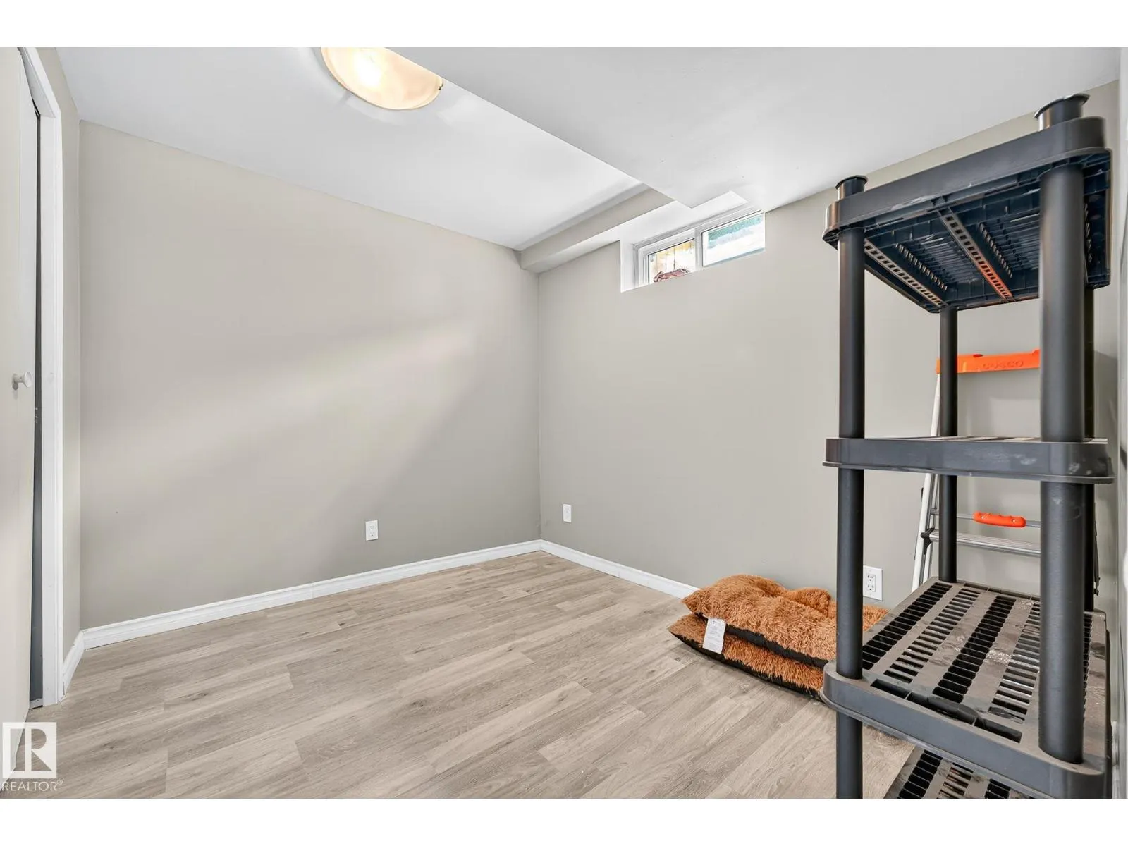 11005 162A AV NW