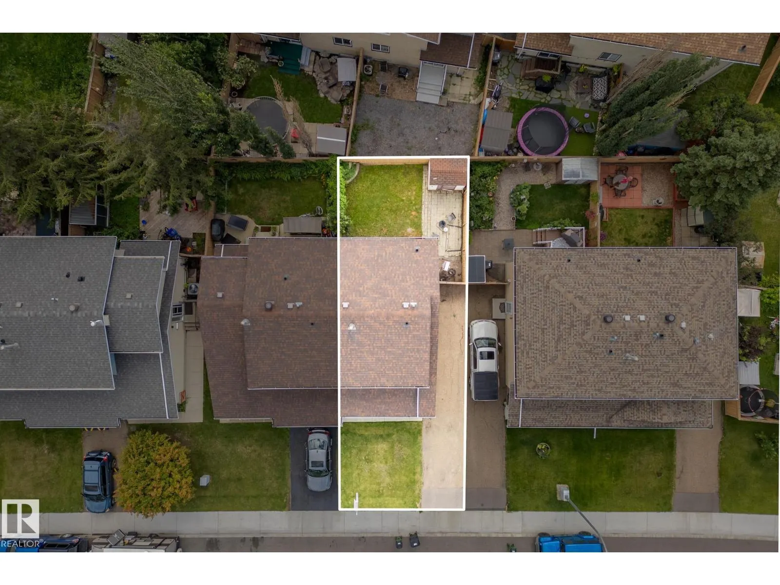 11005 162A AV NW