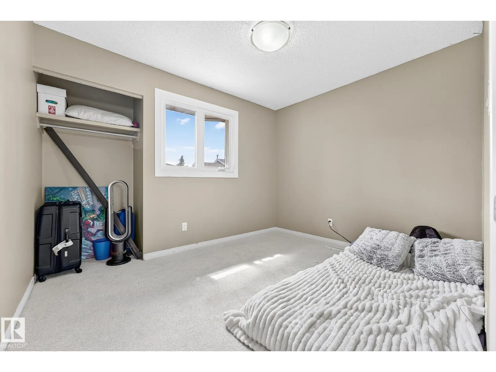 11005 162A AV NW