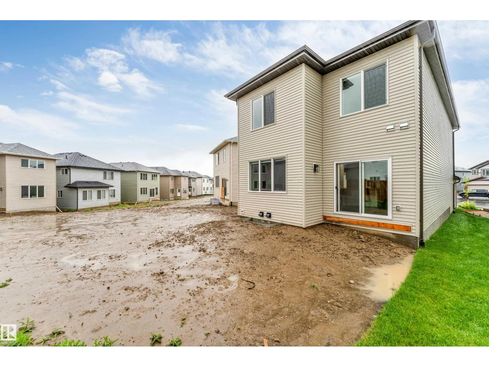 1336 11 AV NW
