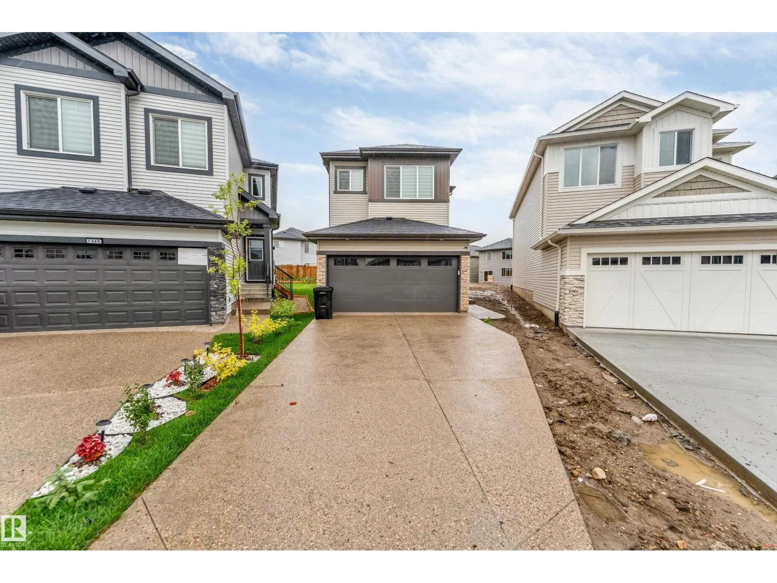 1336 11 AV NW