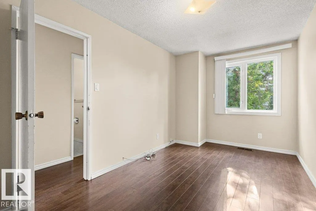84 AMBERLY CO NW