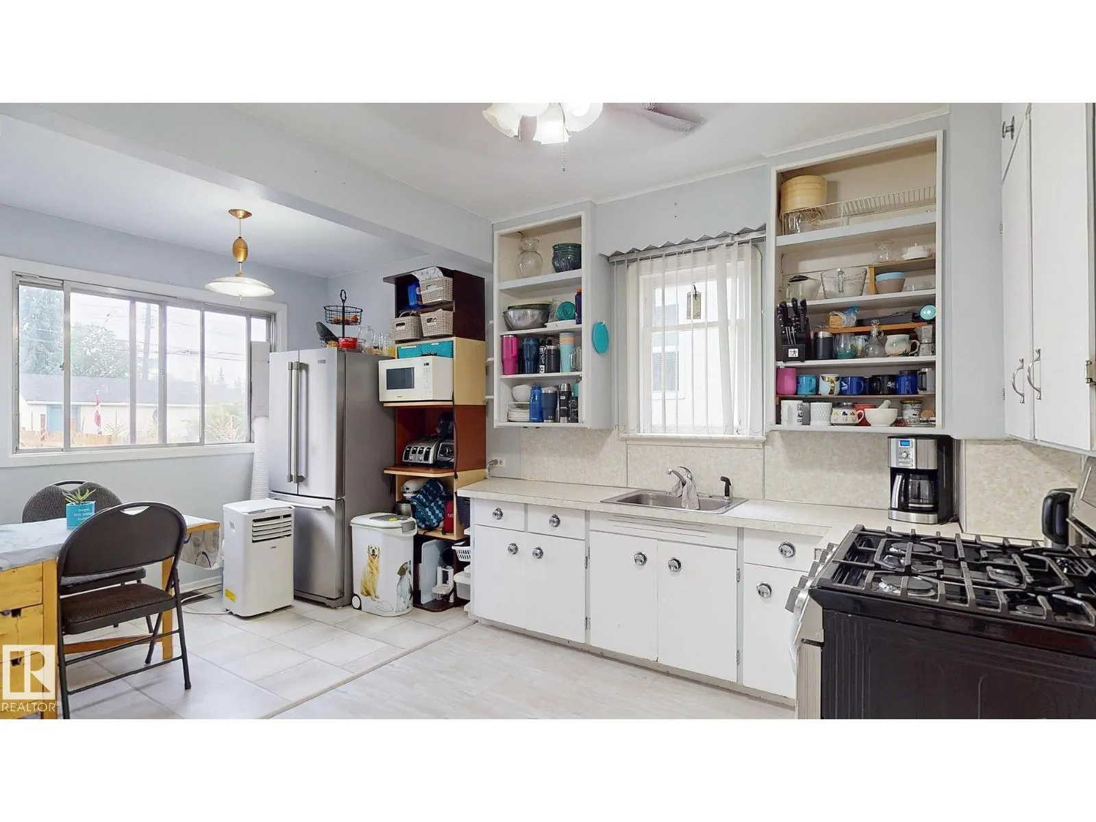 7611 112S AV NW