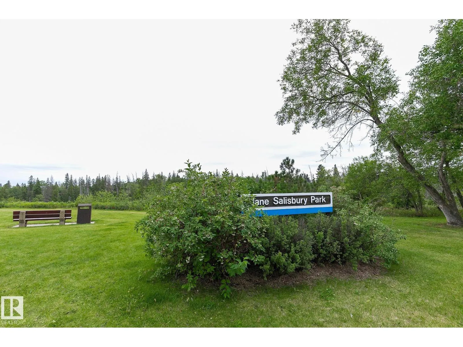 7611 112S AV NW