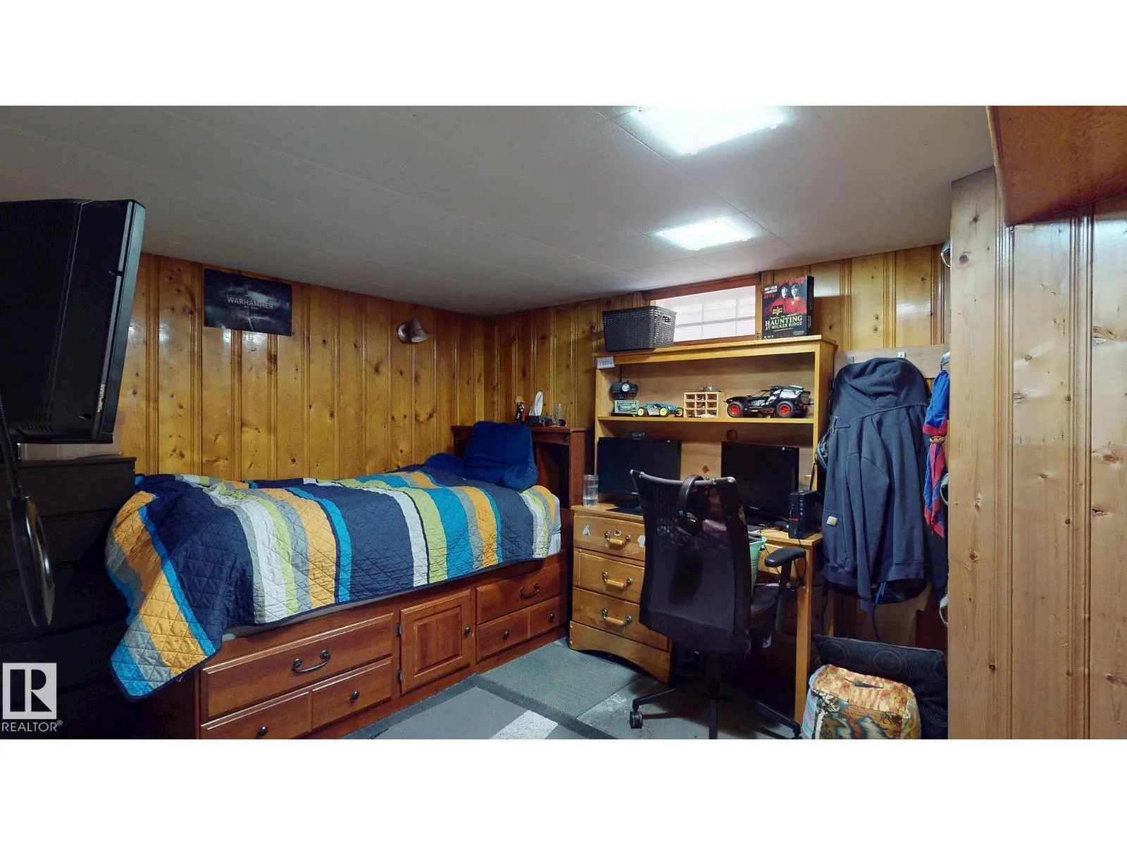 7611 112S AV NW