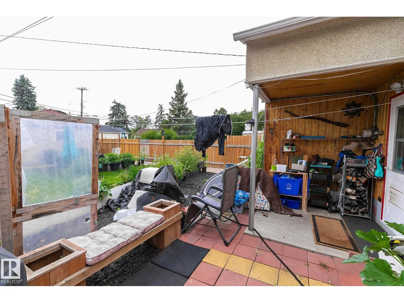 7611 112S AV NW