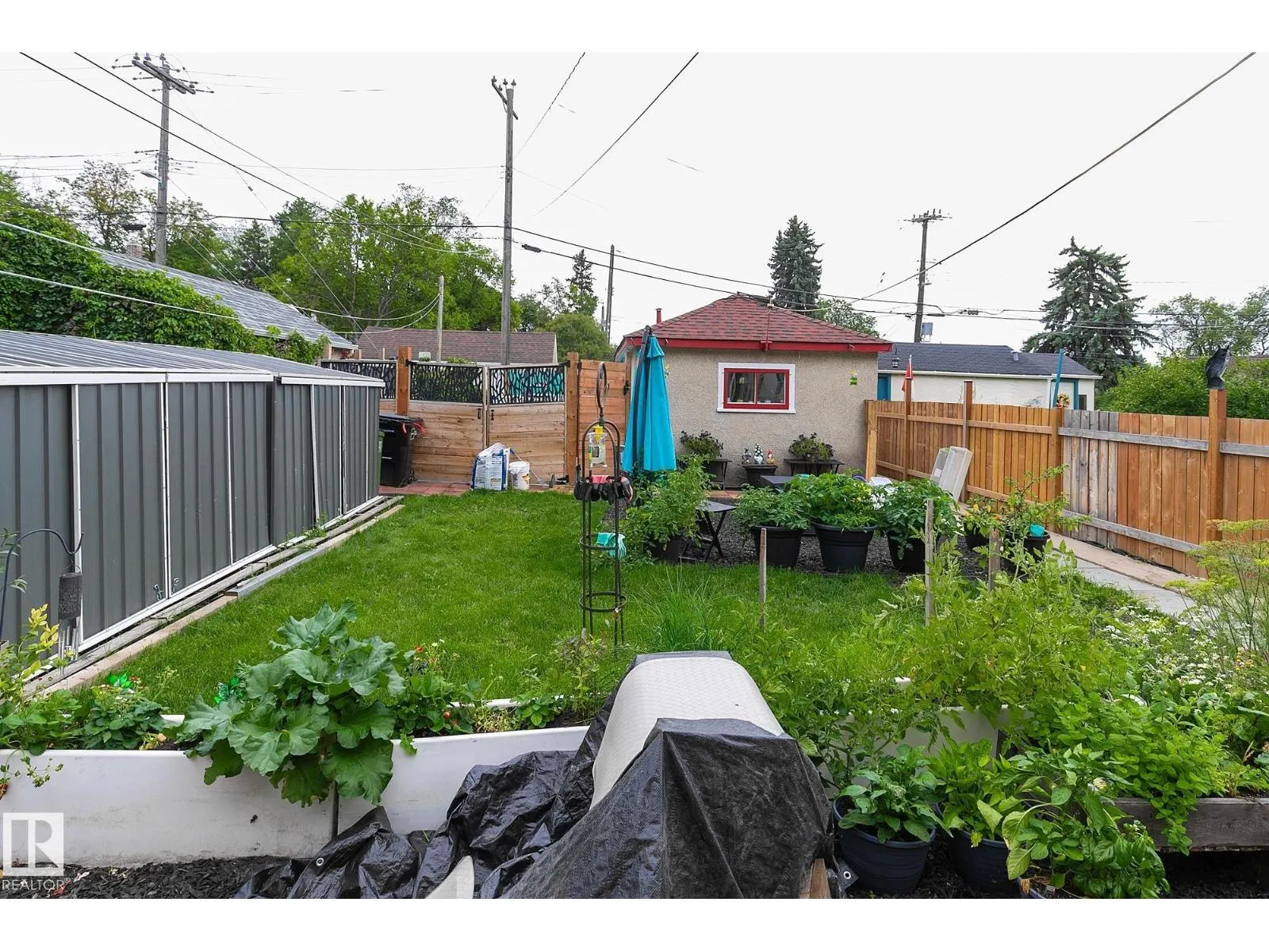 7611 112S AV NW