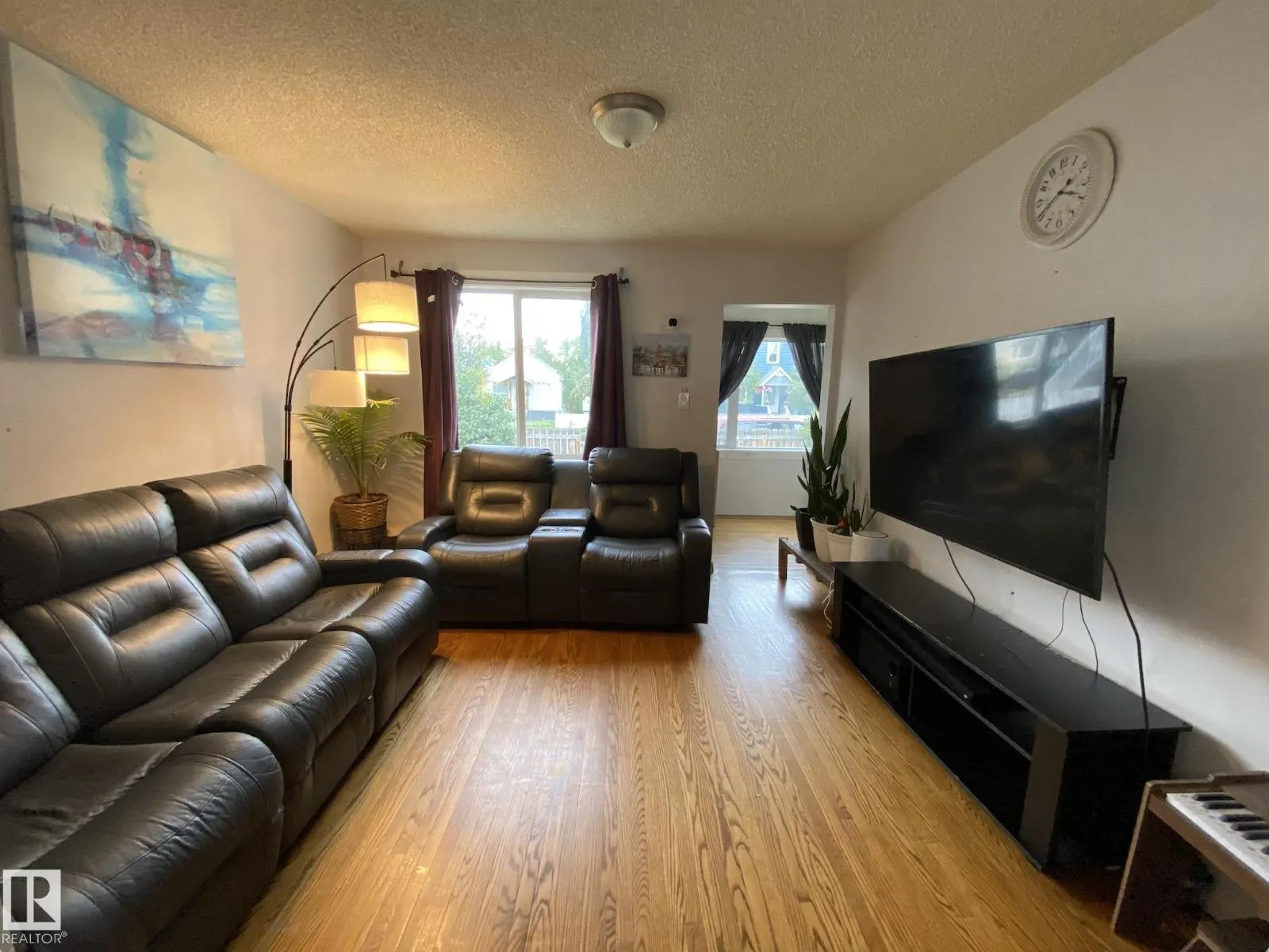 11447 95 ST NW