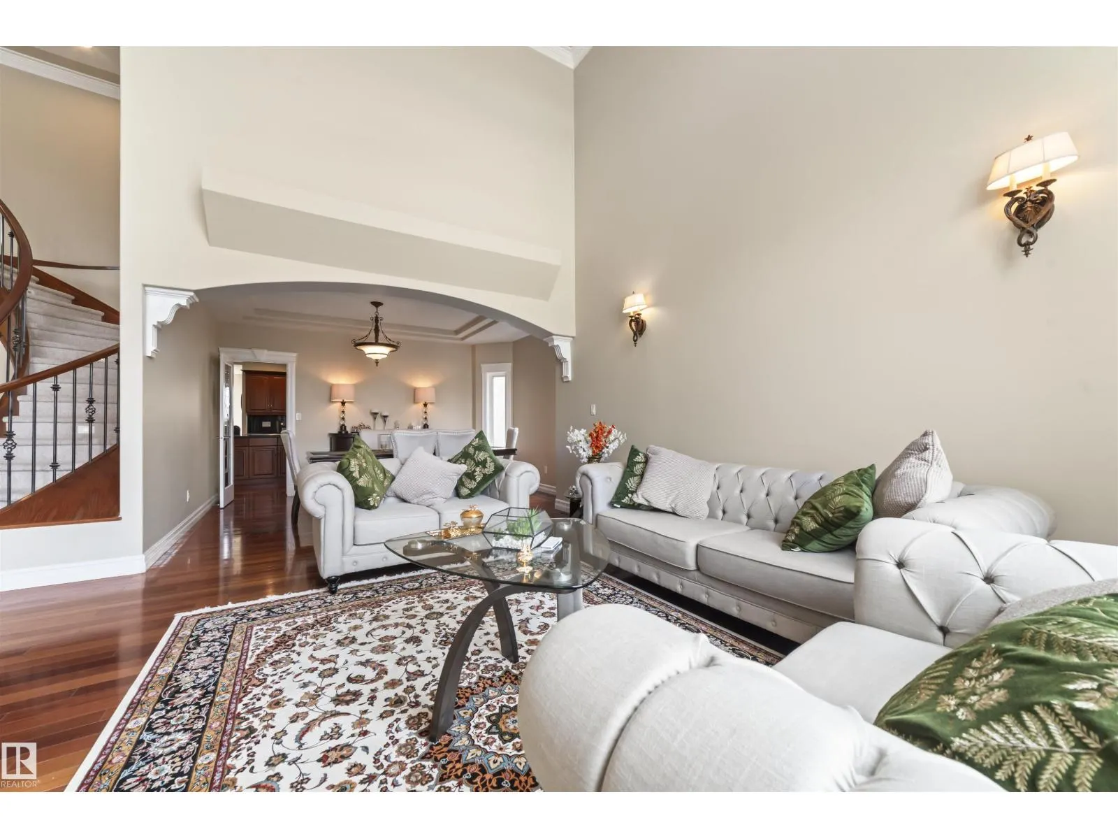 8 Loiselle Way