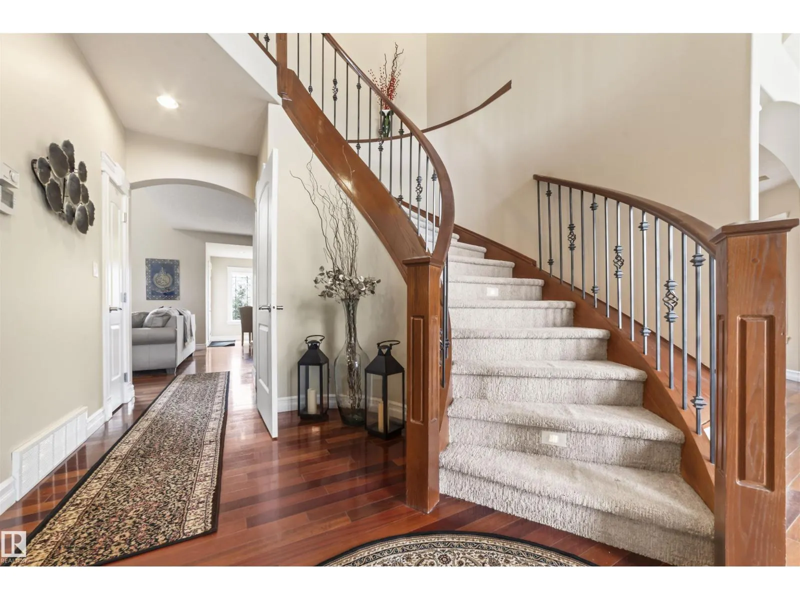 8 Loiselle Way