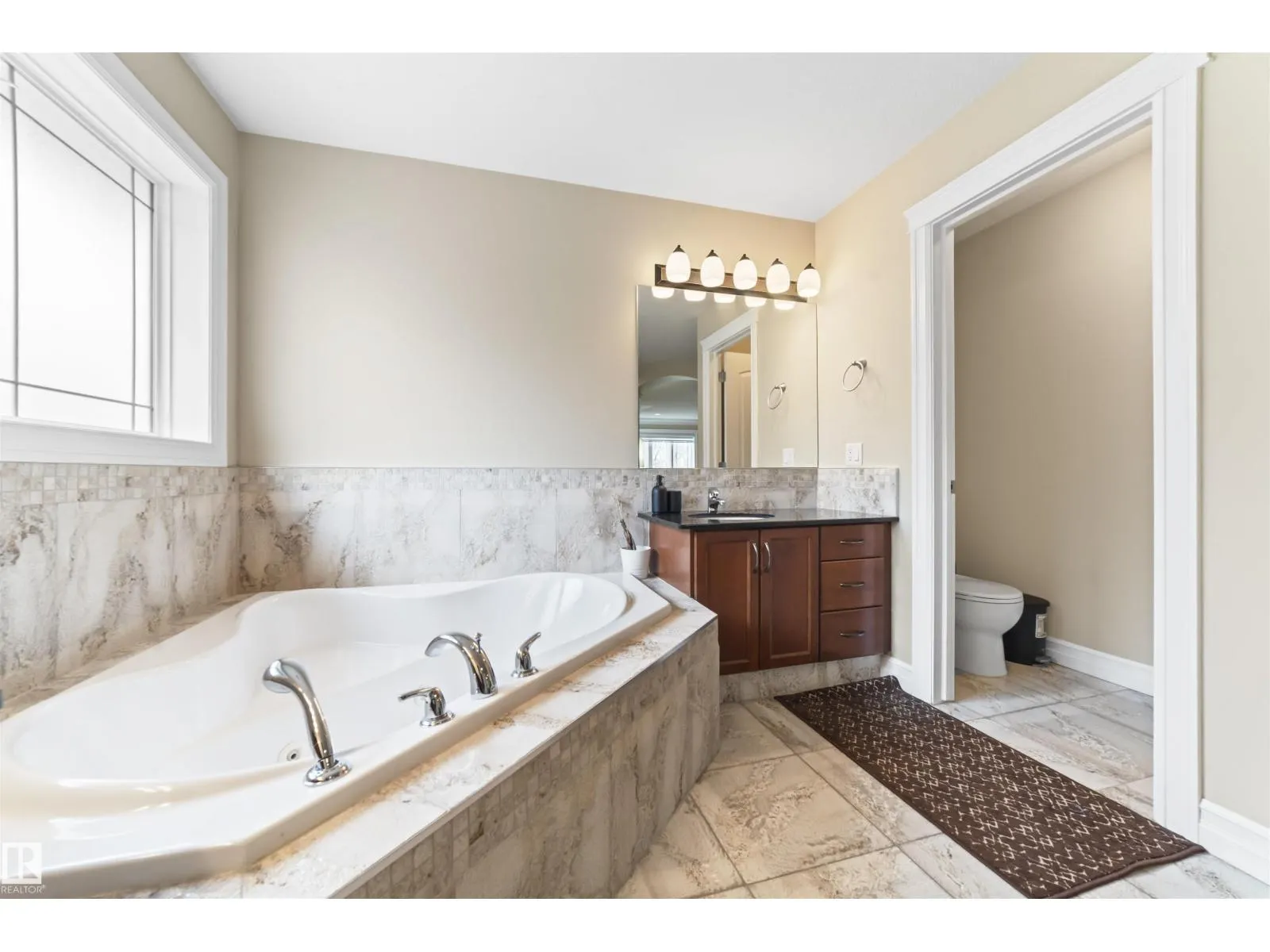 8 Loiselle Way