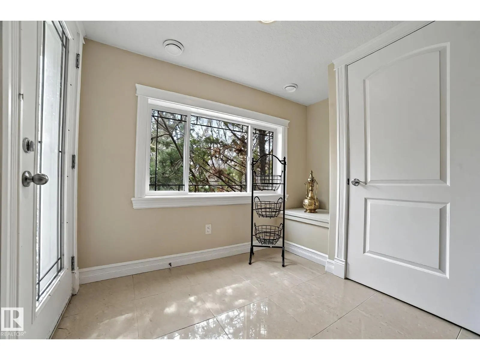 8 Loiselle Way