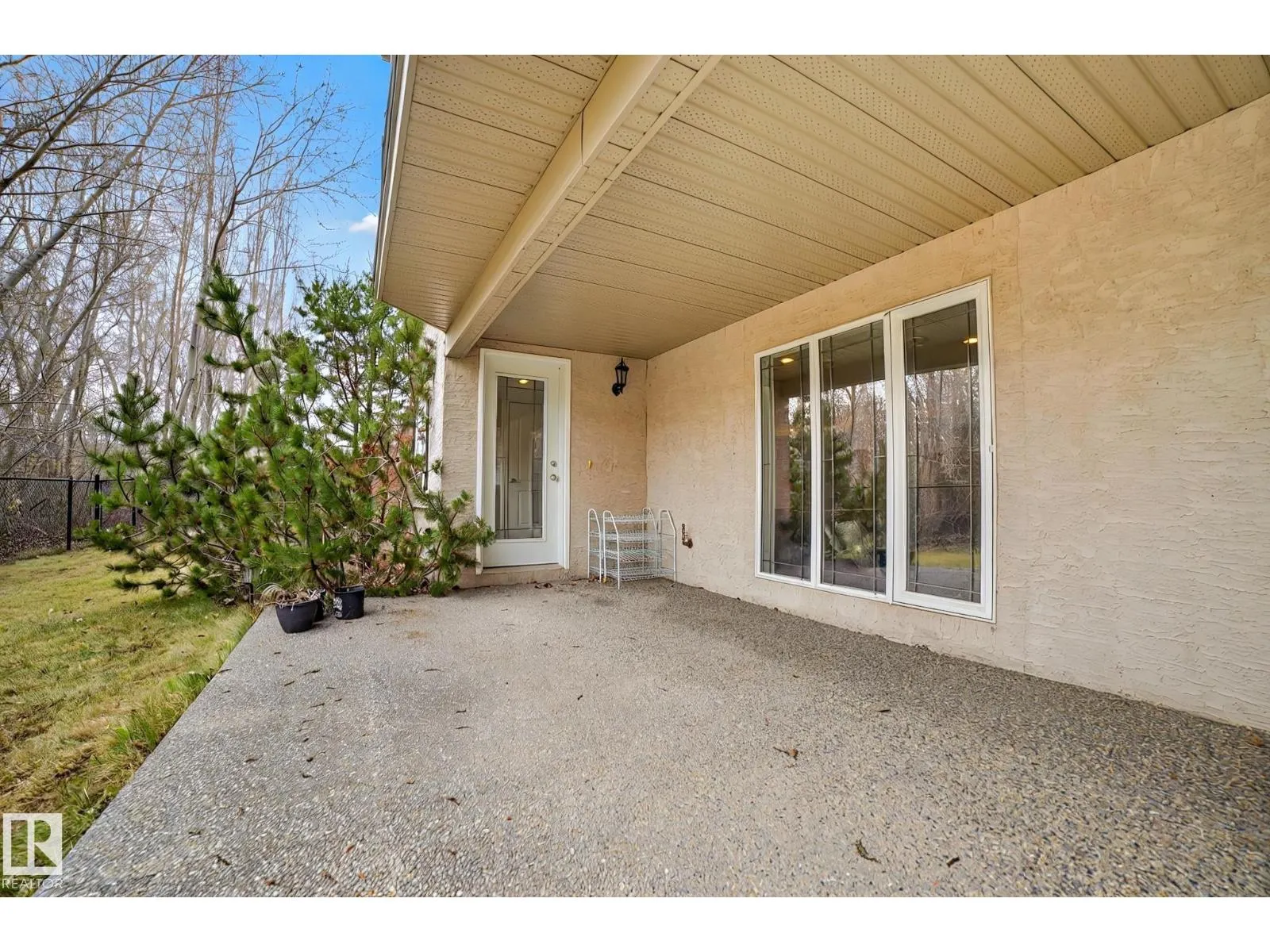 8 Loiselle Way