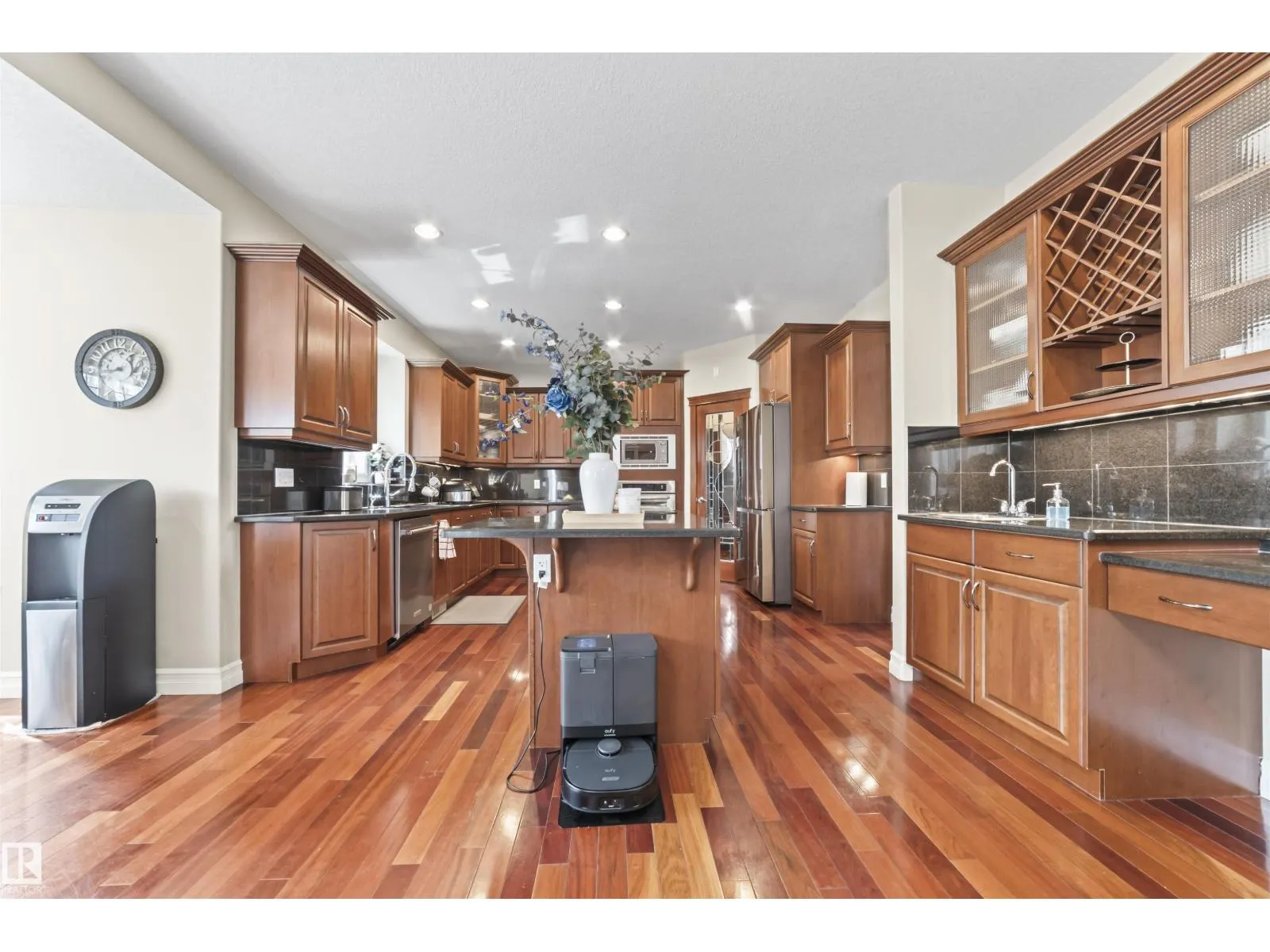 8 Loiselle Way