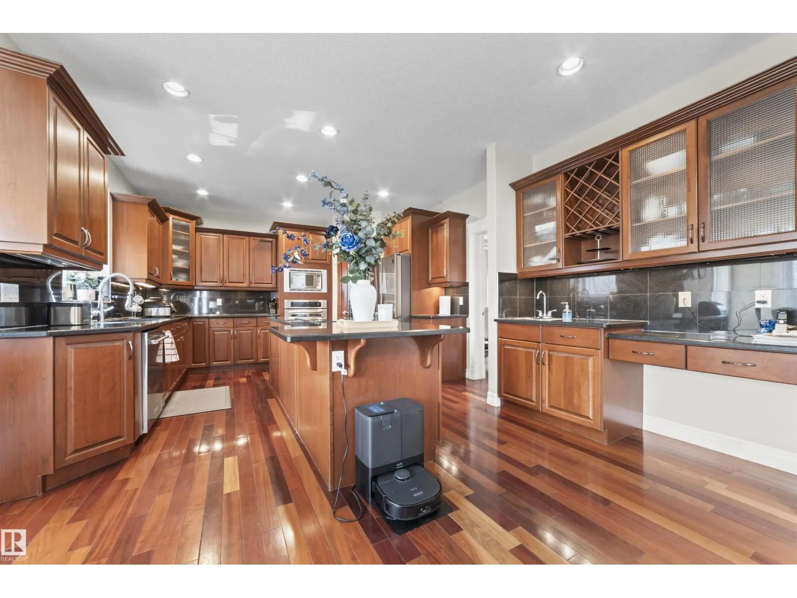 8 Loiselle Way