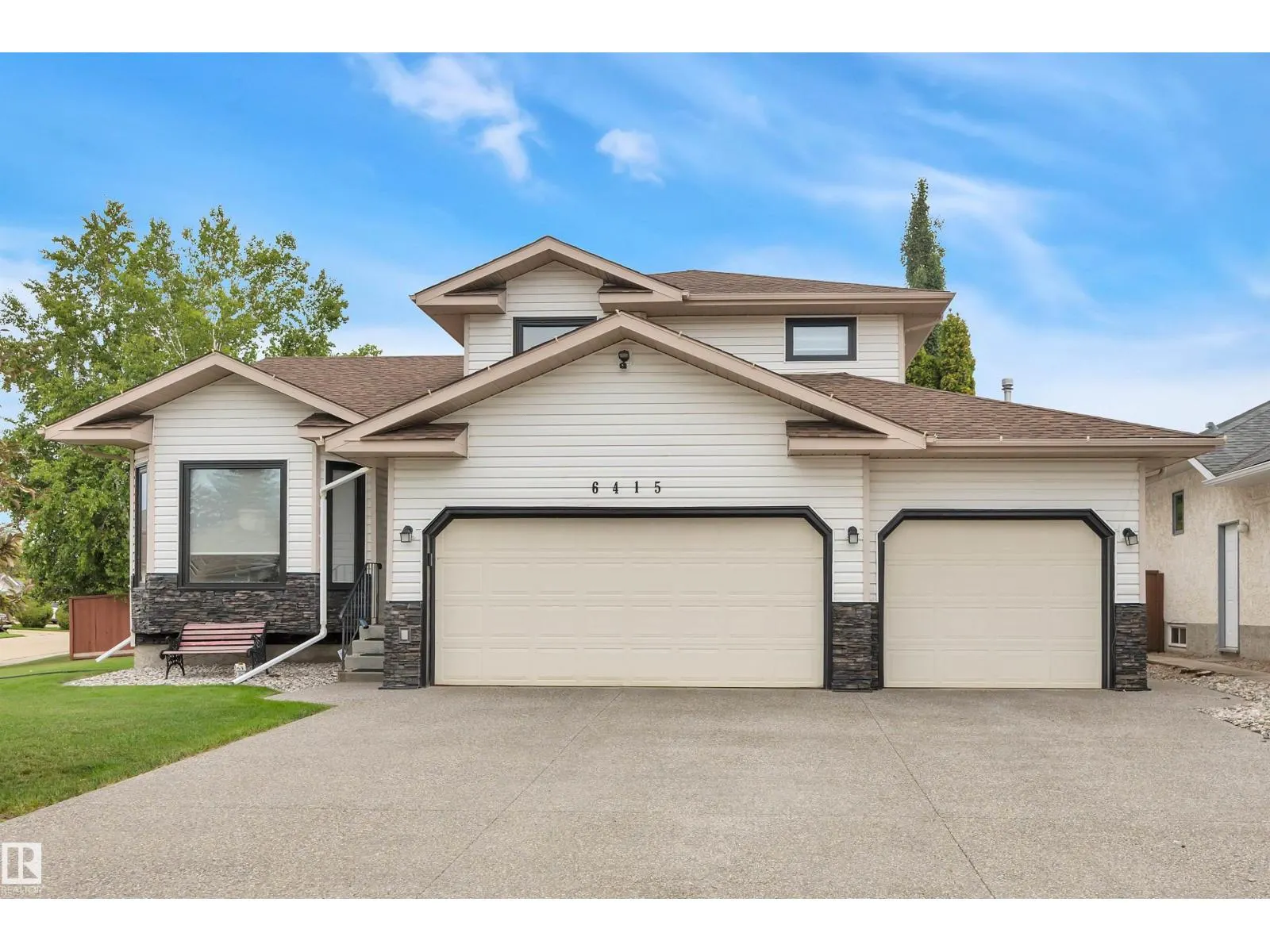 6415 159 AV NW