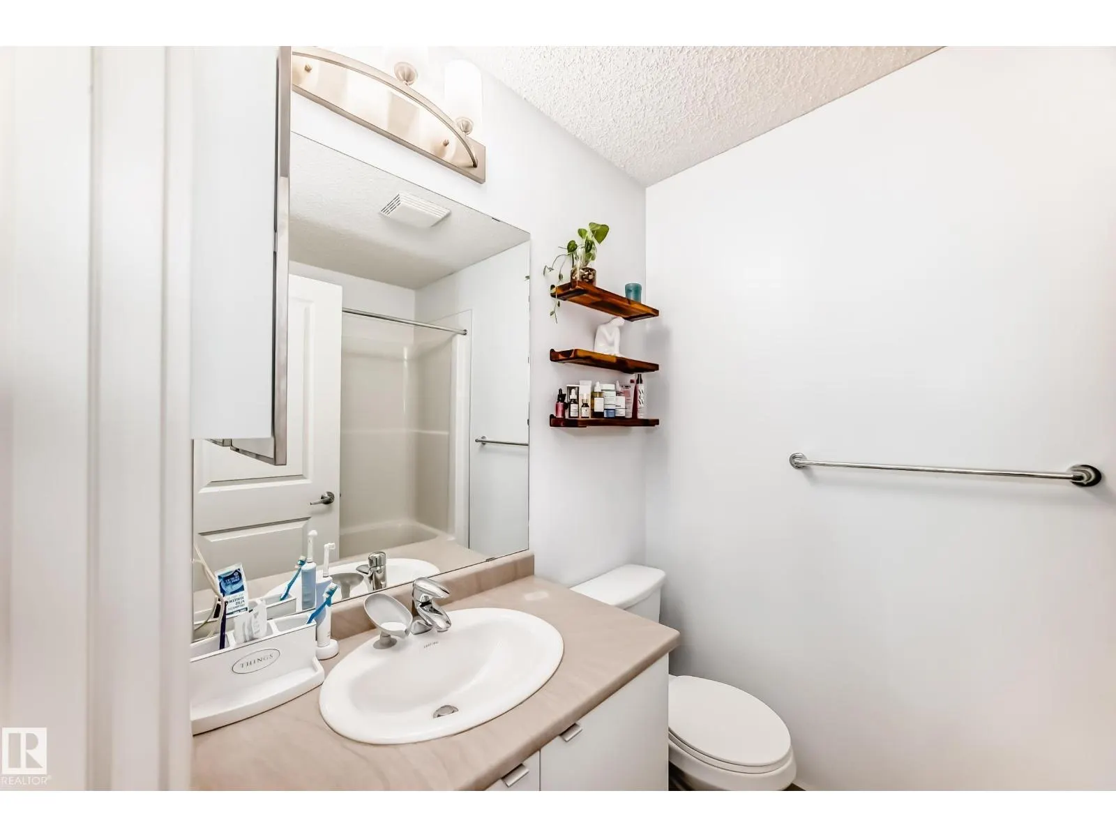 148-348 WINDERMERE RD NW
