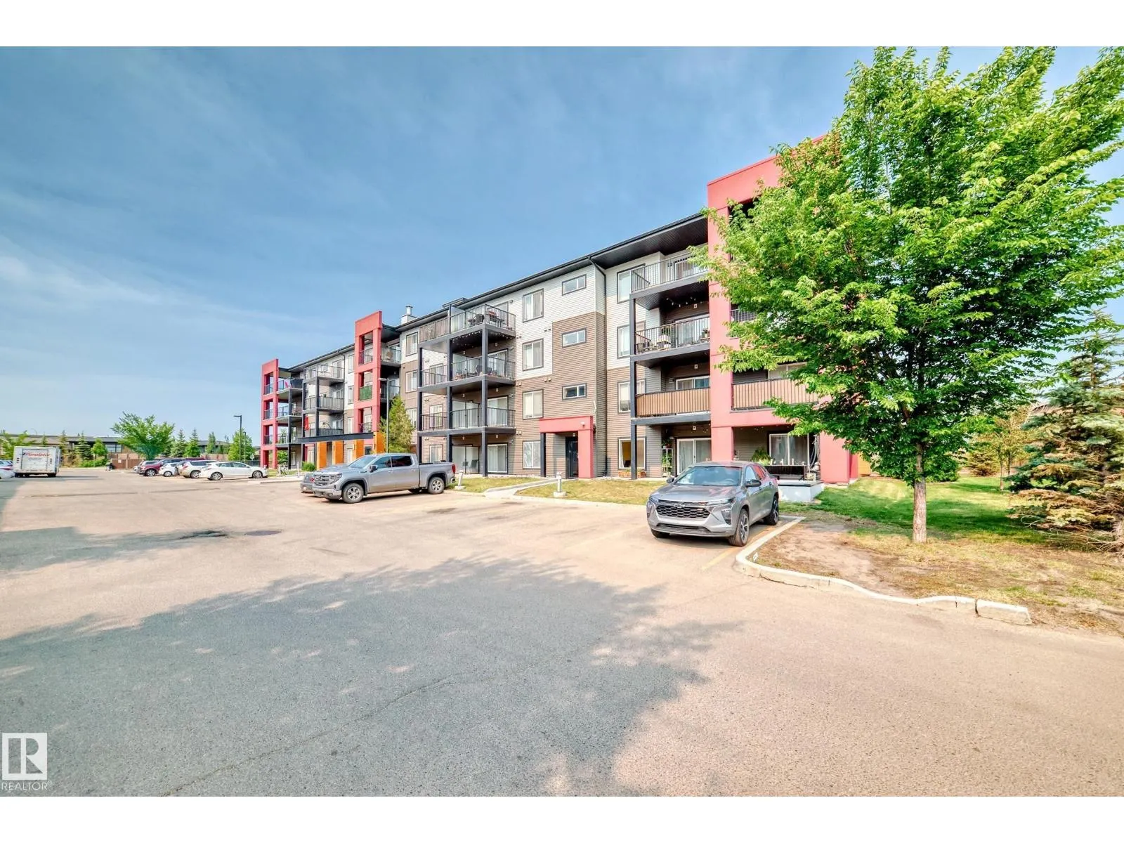 148-348 WINDERMERE RD NW