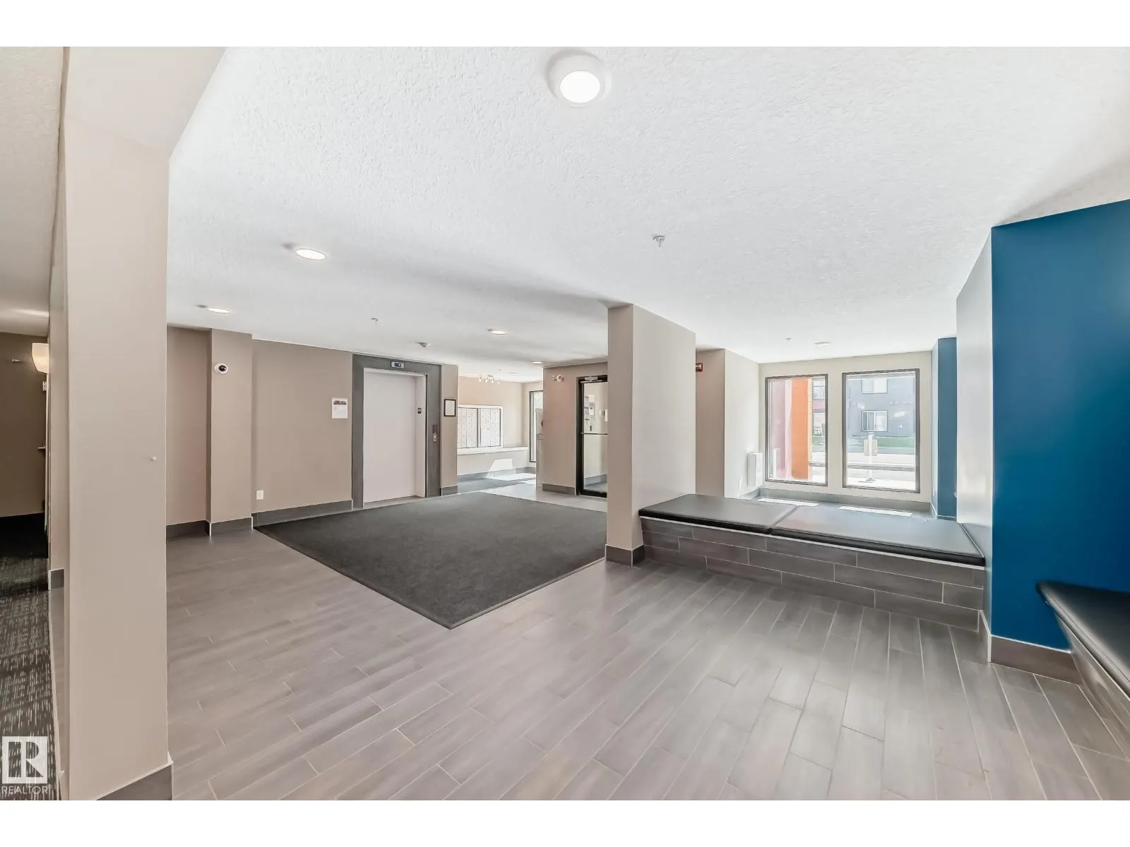 148-348 WINDERMERE RD NW