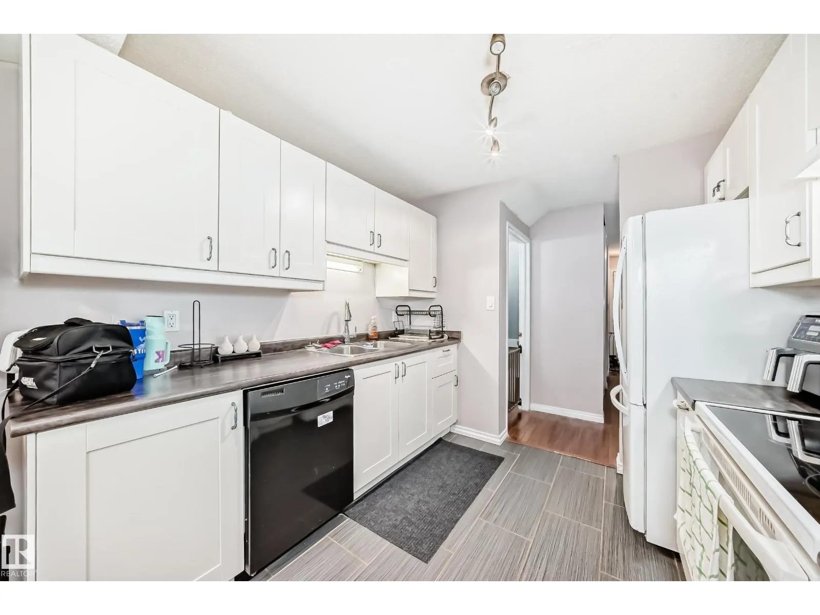 #24 1651 46 ST NW