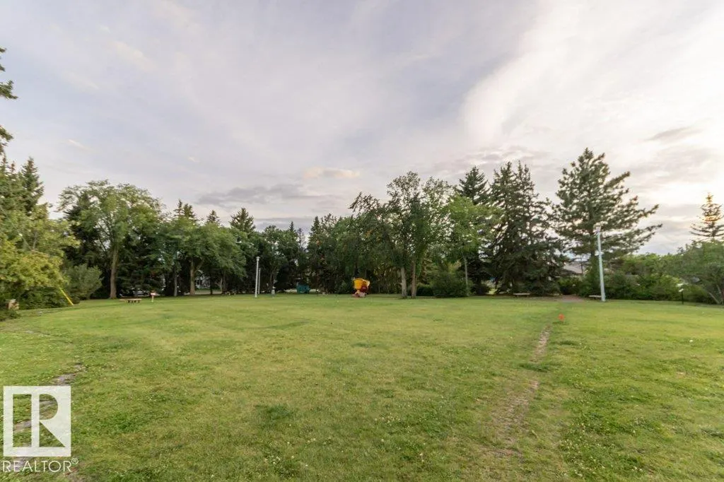 11441 74 AV NW NW