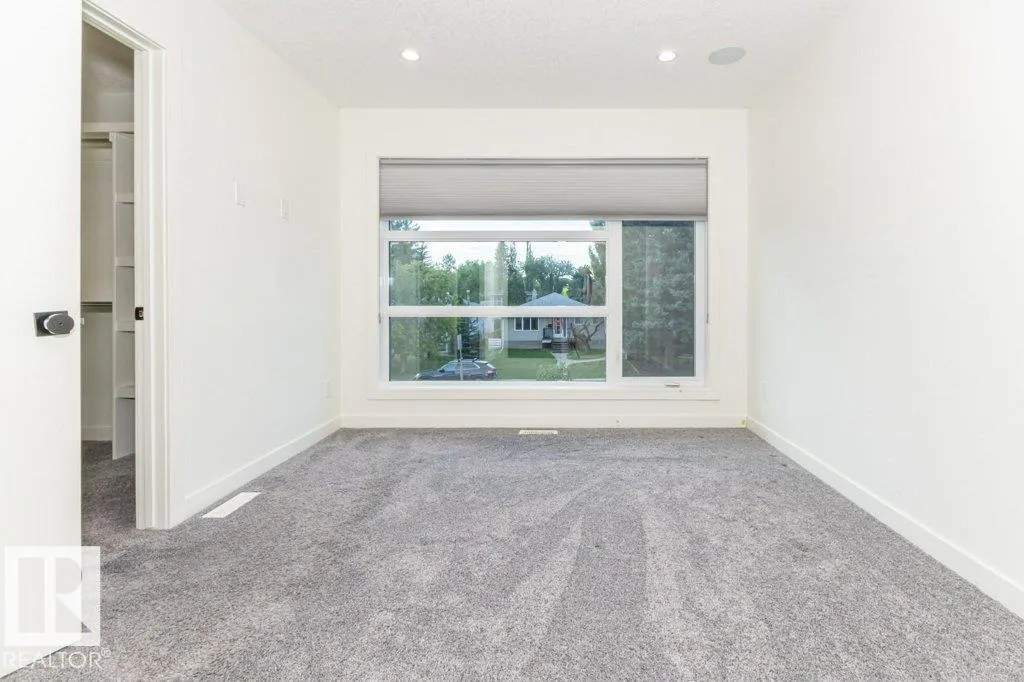 11441 74 AV NW NW