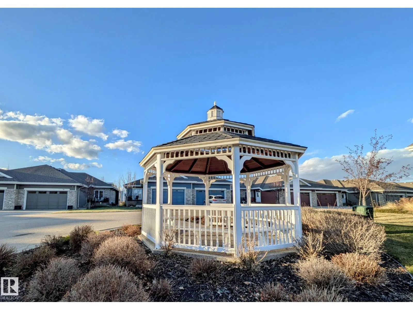#34 3090 CAMERON HEIGHTS WY NW