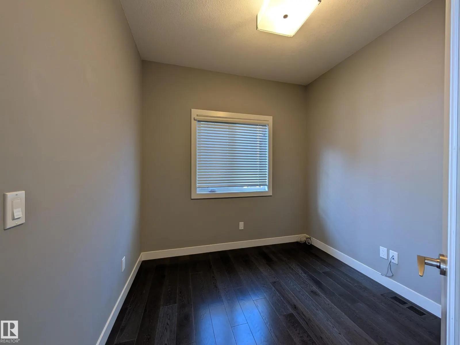 #34 3090 CAMERON HEIGHTS WY NW
