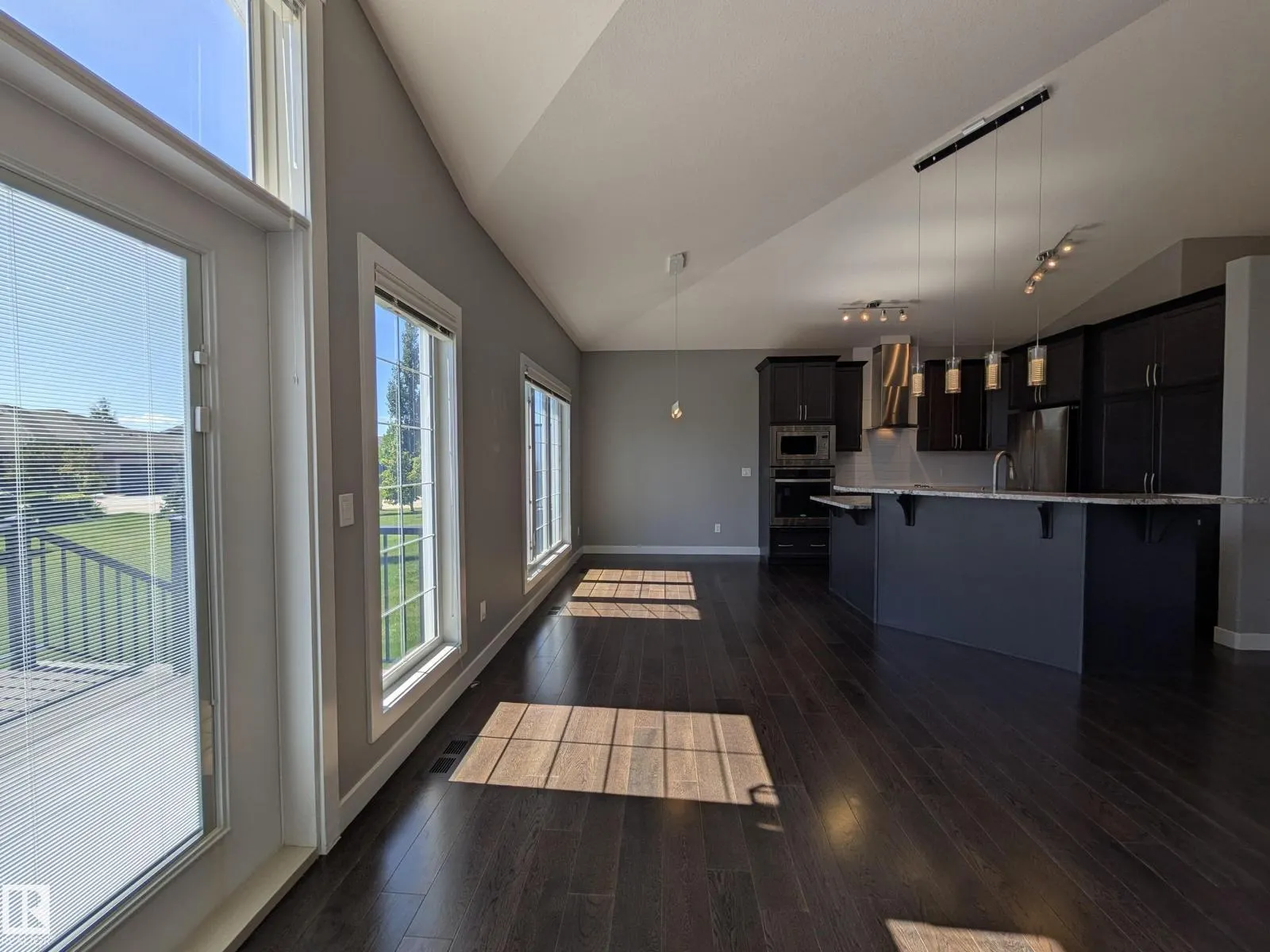 #34 3090 CAMERON HEIGHTS WY NW