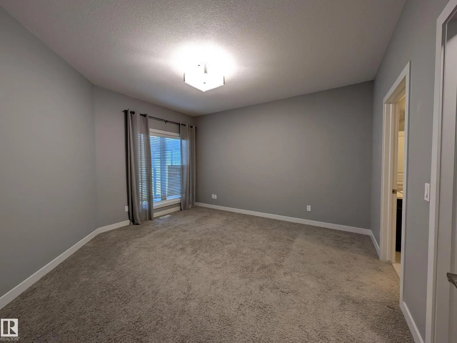 #34 3090 CAMERON HEIGHTS WY NW