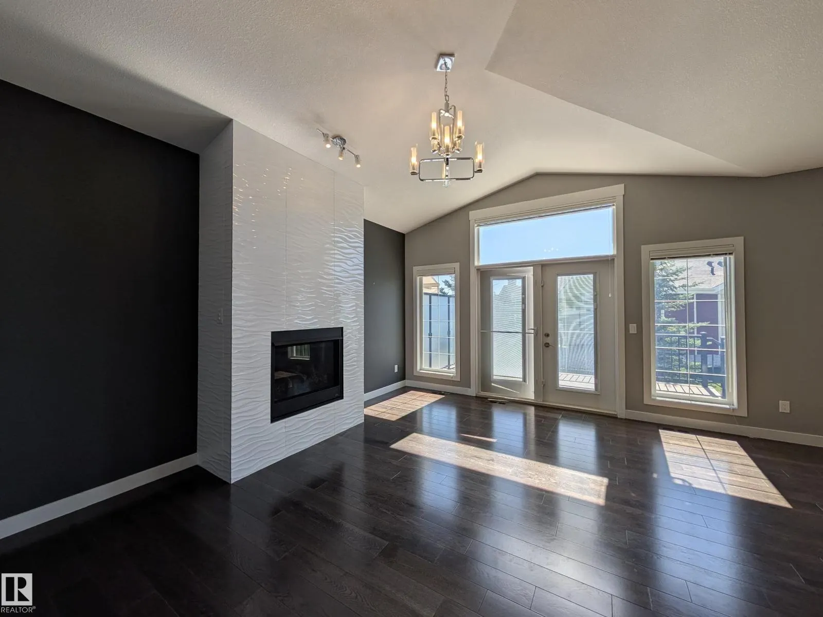 #34 3090 CAMERON HEIGHTS WY NW